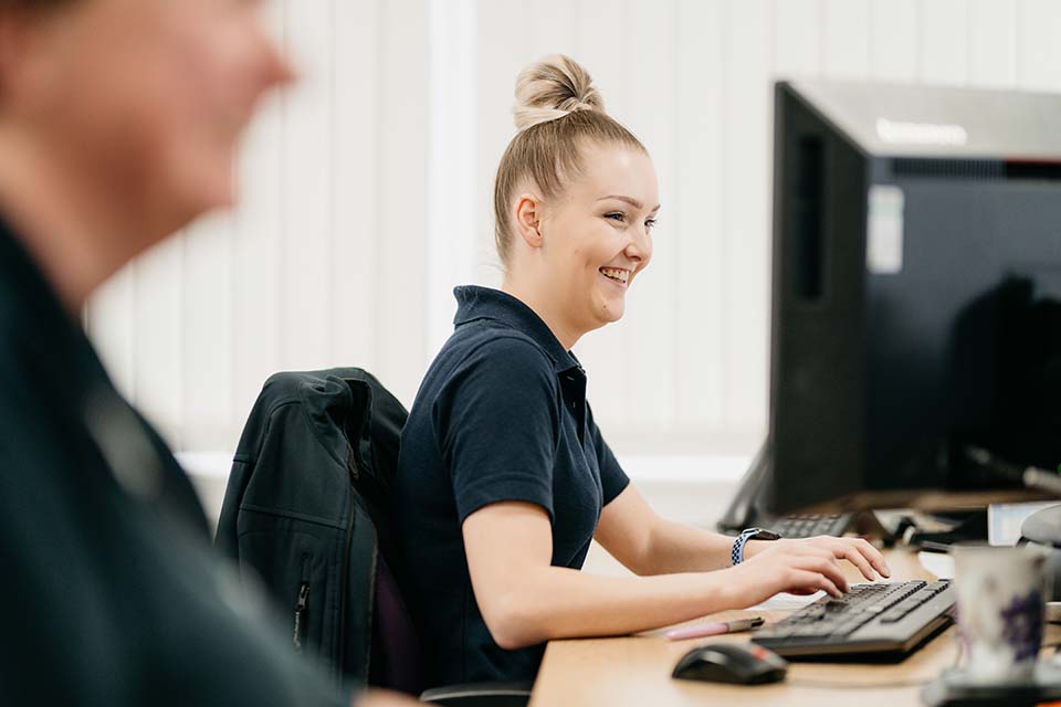 https://www.energyutilitiesjobs.co.uk/app/uploads/2025/07/Morrison-Utility-Services_DCWW-149_web.jpg
